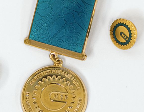 Fortjenstmedaljer i MEF