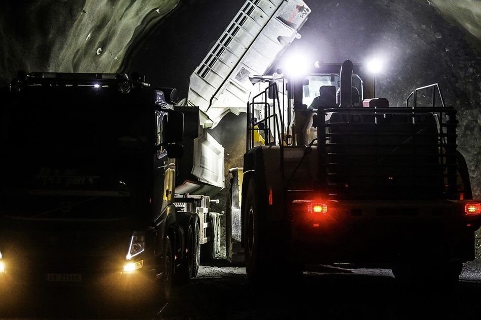 Thumbnail for article "Viktig endring: Lærlinger kan nå kjøre lastebil i tunnelprosjekter"