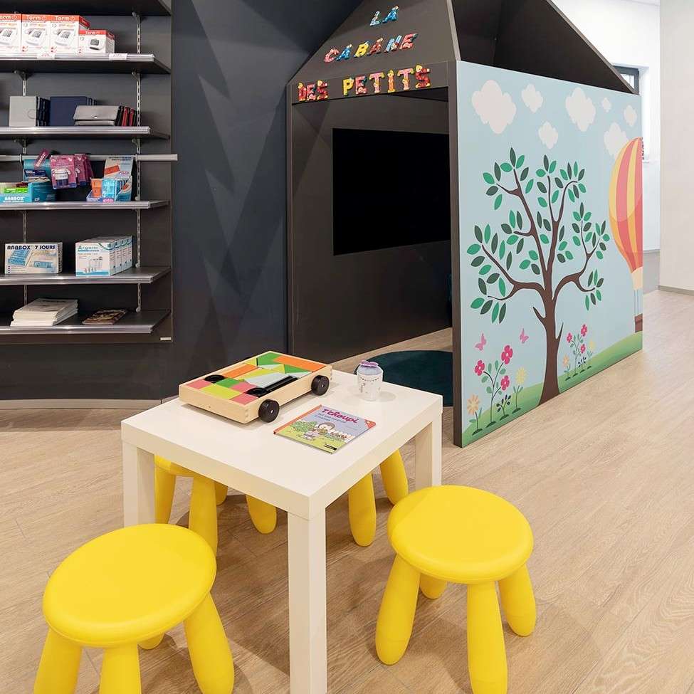 mobiliario infantil-pharmacie-pharmacie-du-pole-sante-4