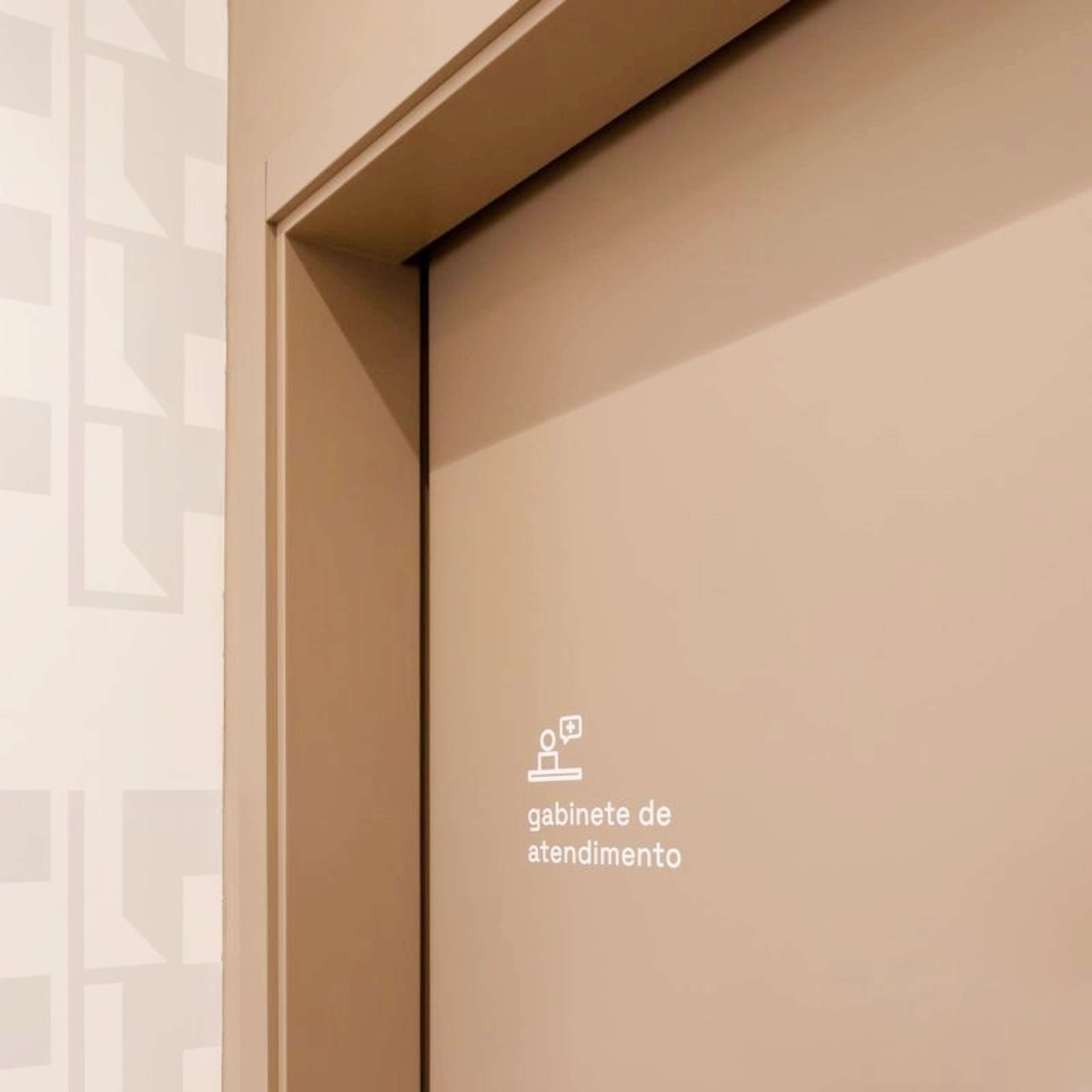 tedencias de design_medd design_pharmacie agencement_2022_154