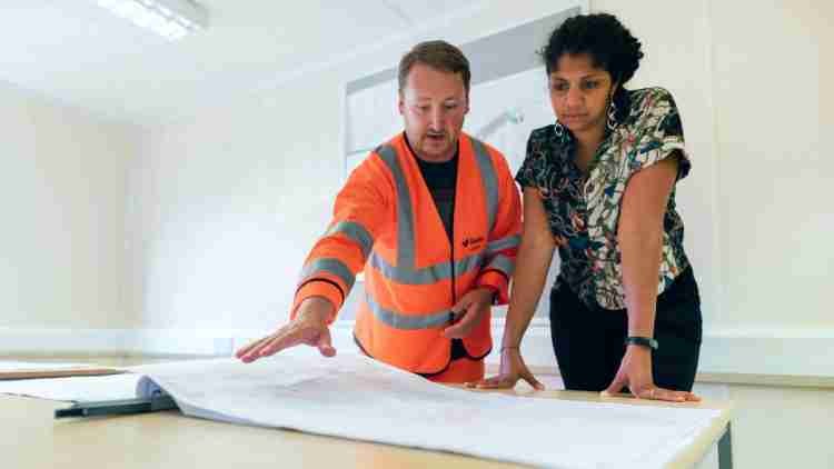 Interior renovation: when to start work?