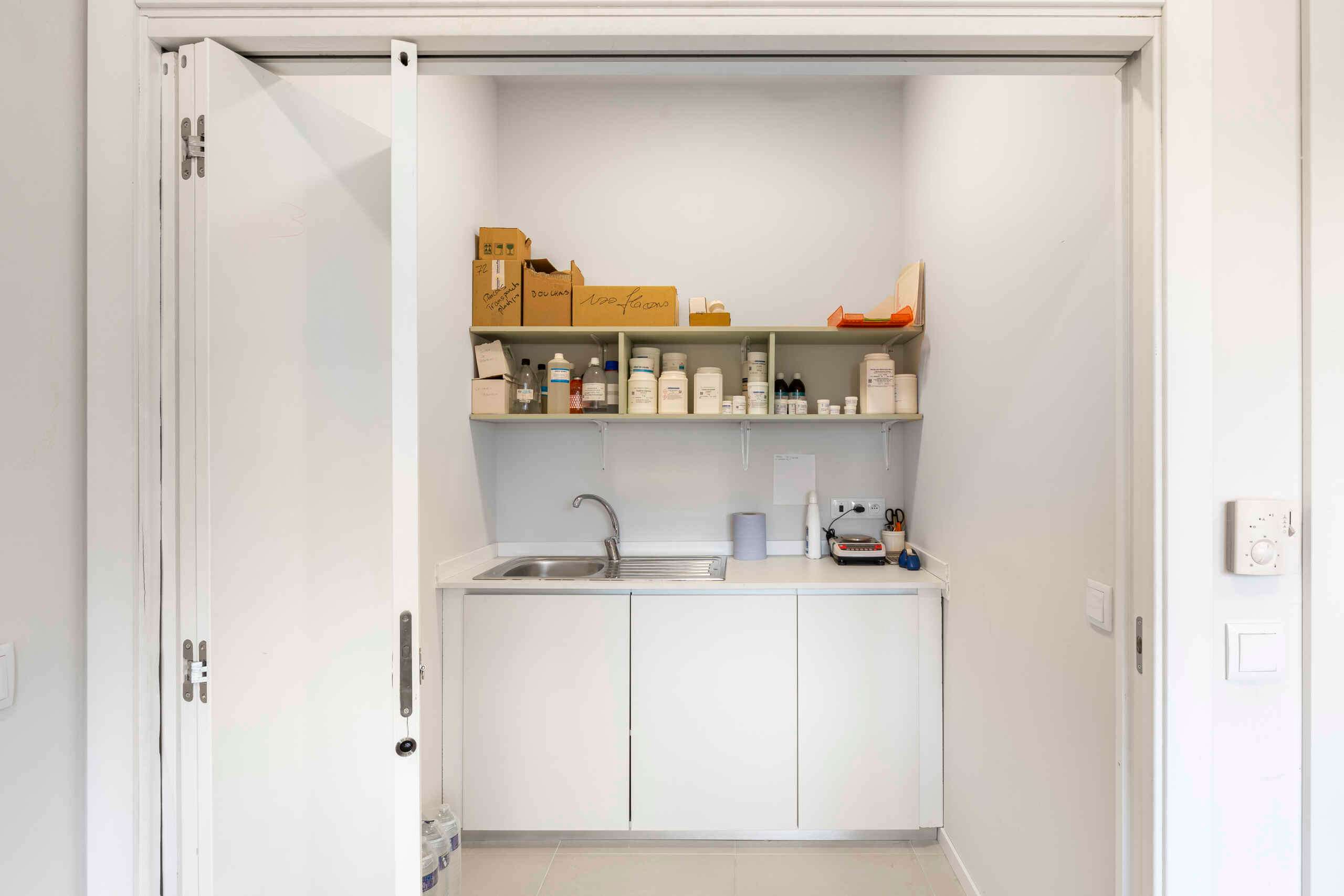 consultorio-farmaceutico-Pharmacie de Sophia - HD-18