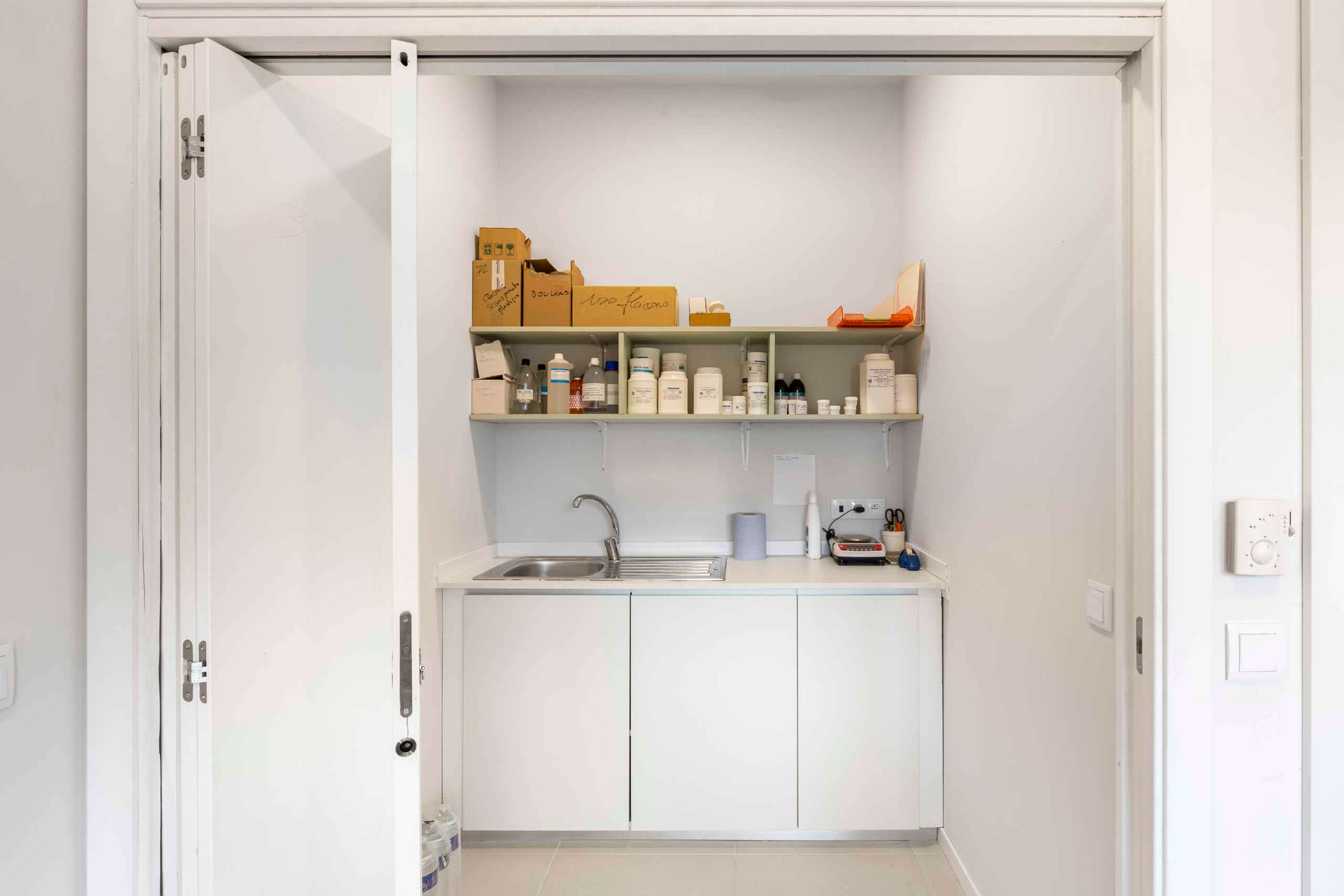 consultorio-farmaceutico-Pharmacie de Sophia - HD-18