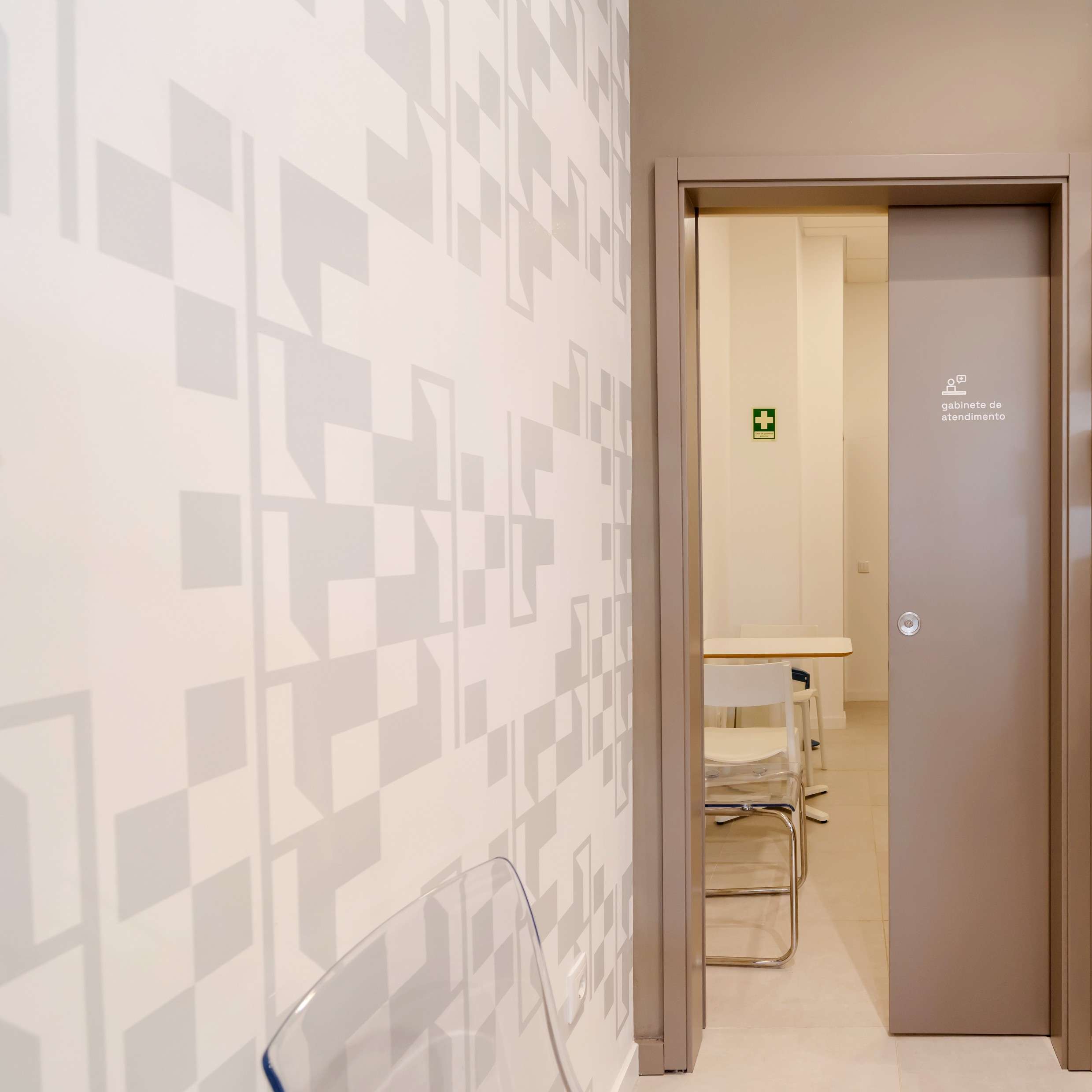 Farmacia-portas-da-maia-medd-design-renovação-2022-189