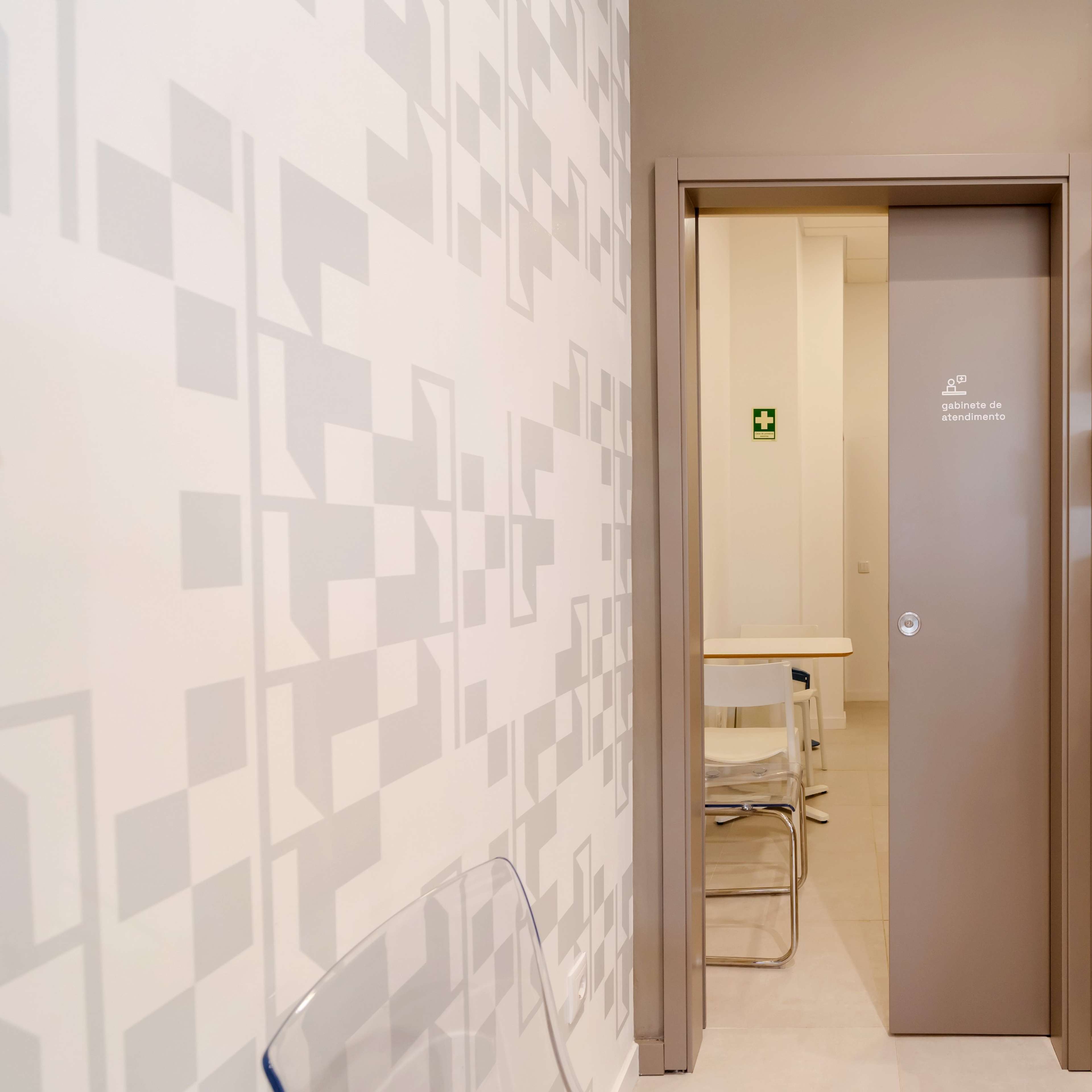 Farmacia-portas-da-maia-medd-design-renovação-2022-189