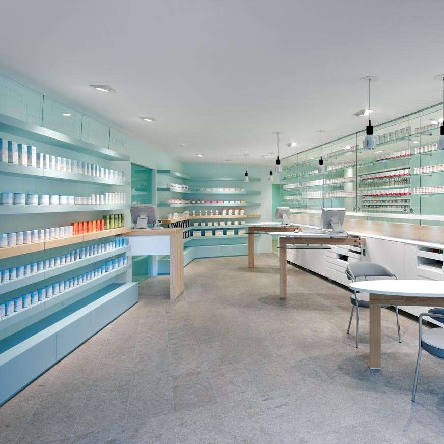 la signalétique des pharmacies - medd agencement - medd blog - 2021
