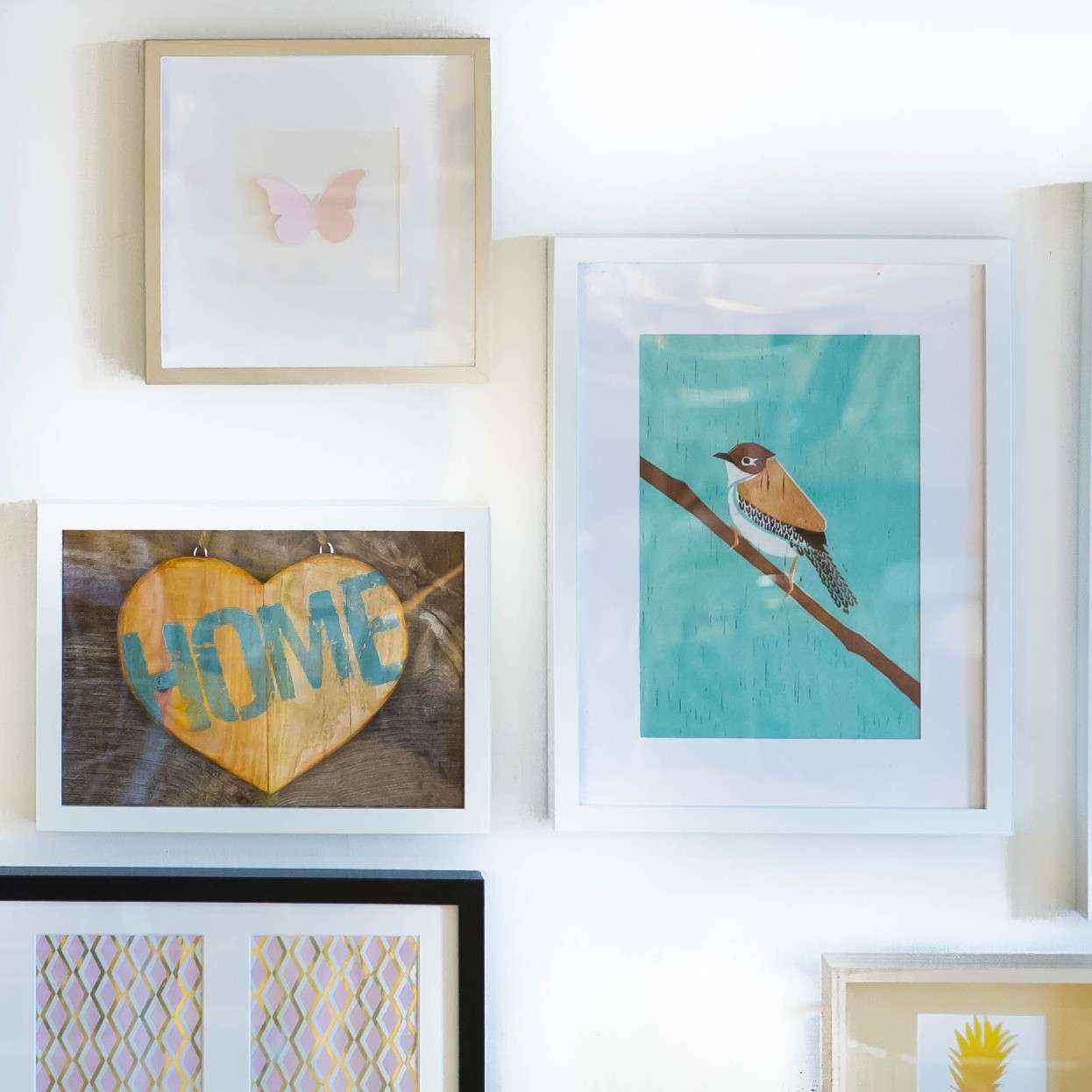 decorar paredes_medd design_stock image