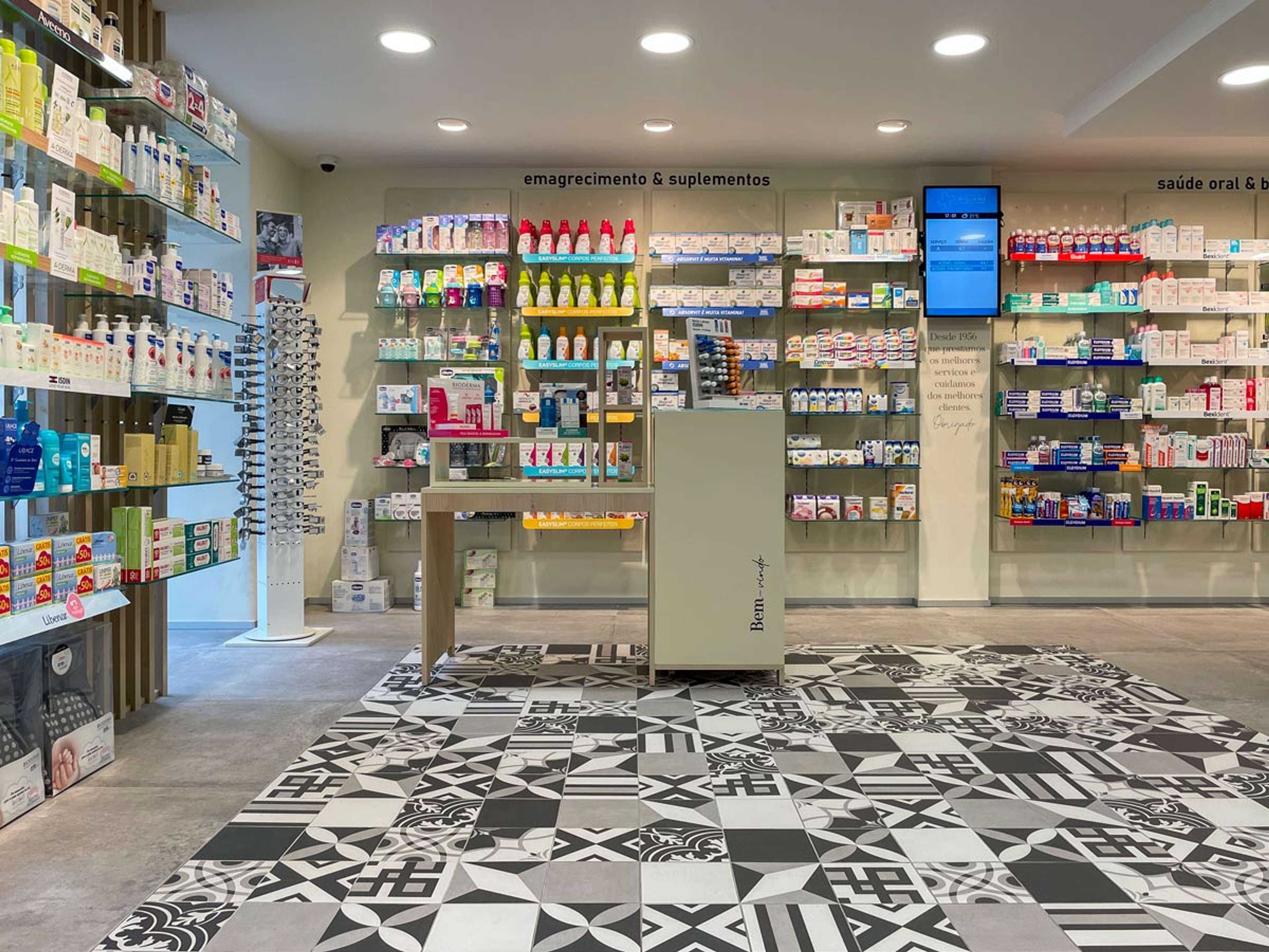 La Pharmacie Higiene_Medd Agencement_Renovation de pharmacie_2021_1_3