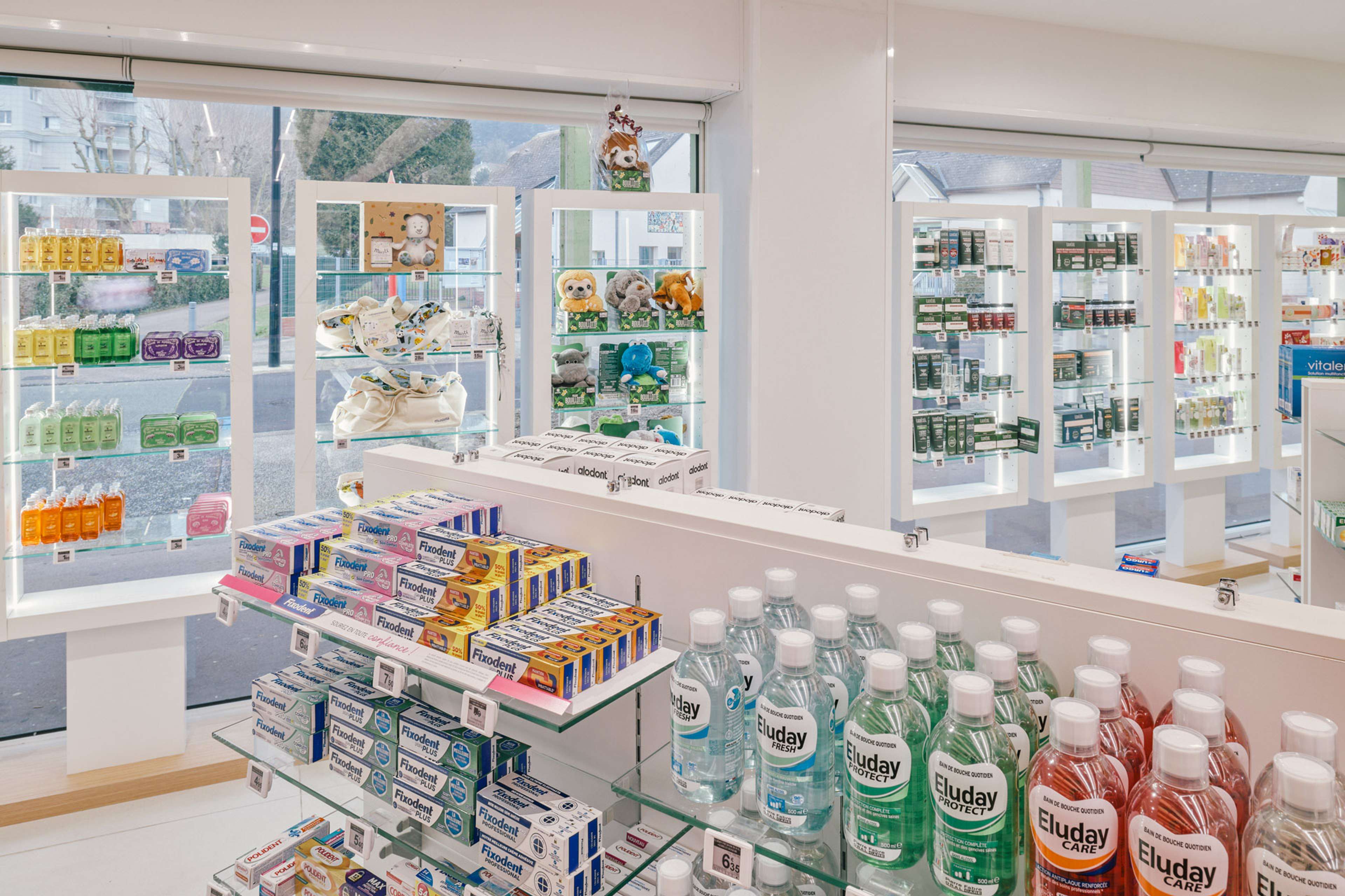 Pharmacie-Binche-medd-agencement-renovation-project-2023-59