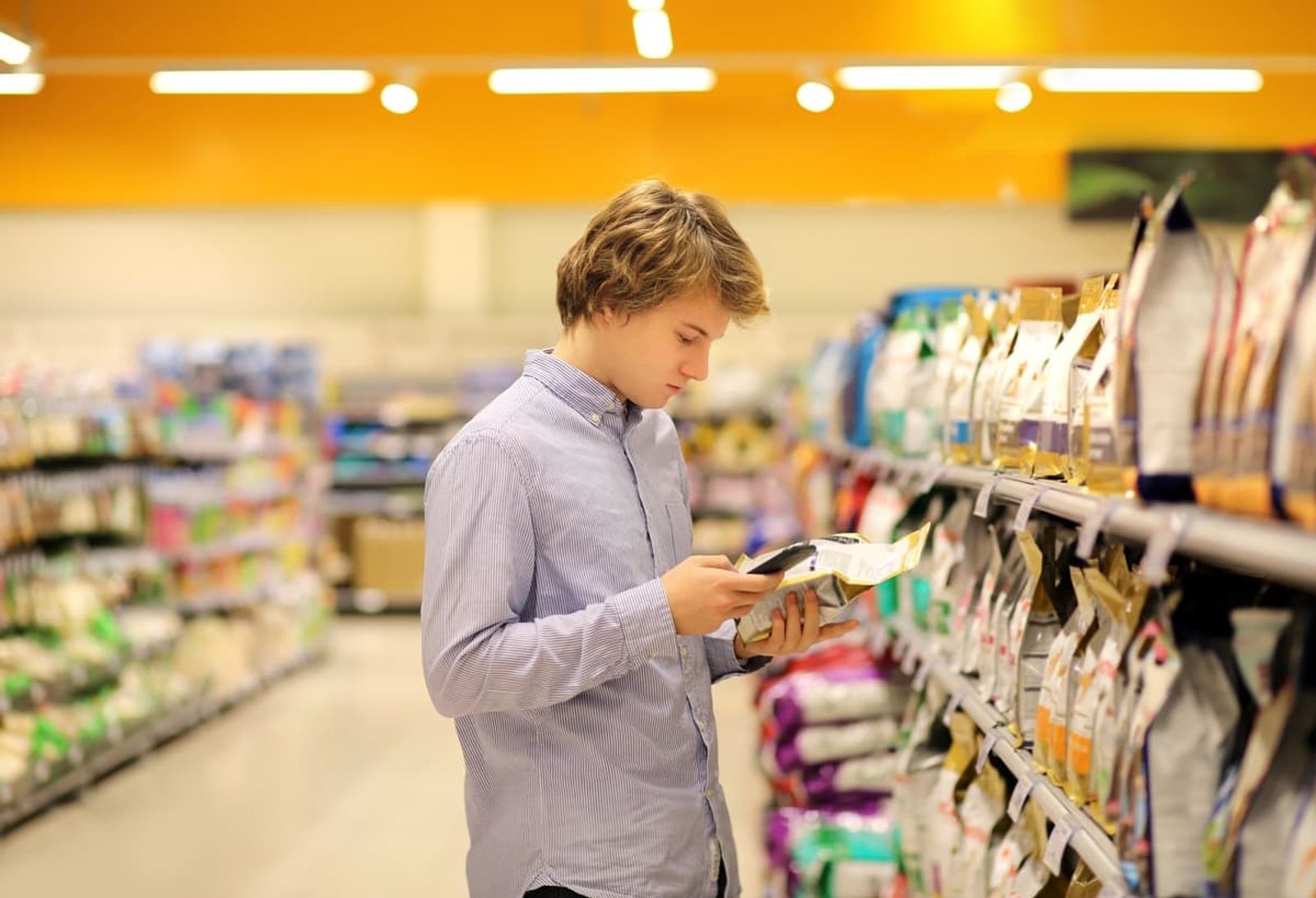 What's Really in Your Pet's Food? Decoding Labels with Practical Examples.