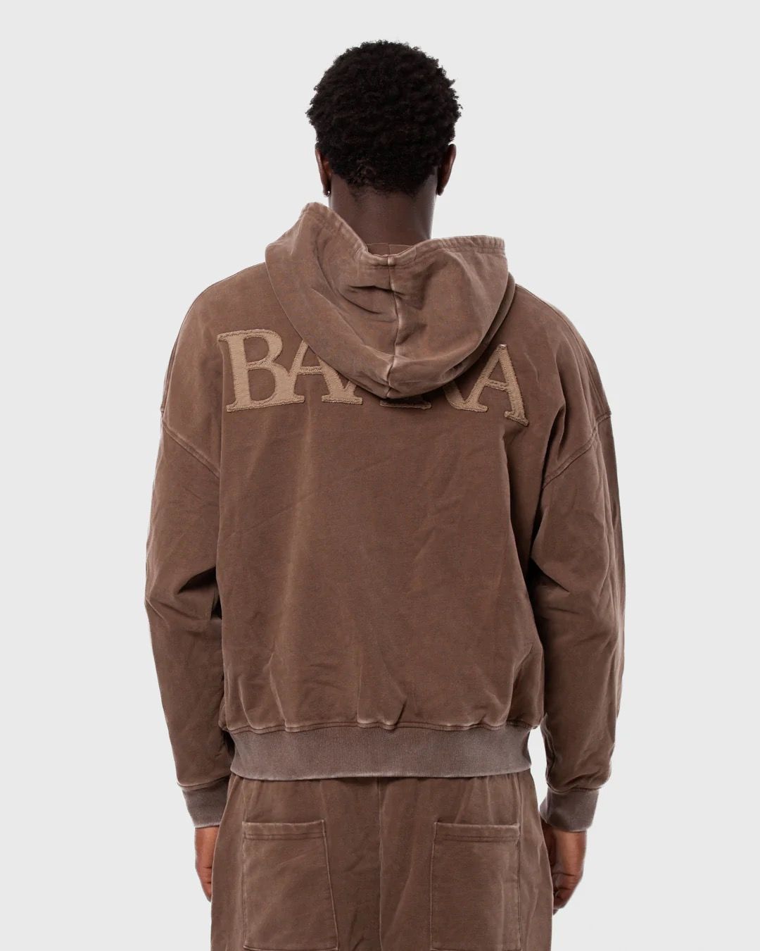 BROWN ZIP SWEAT-SHIRT