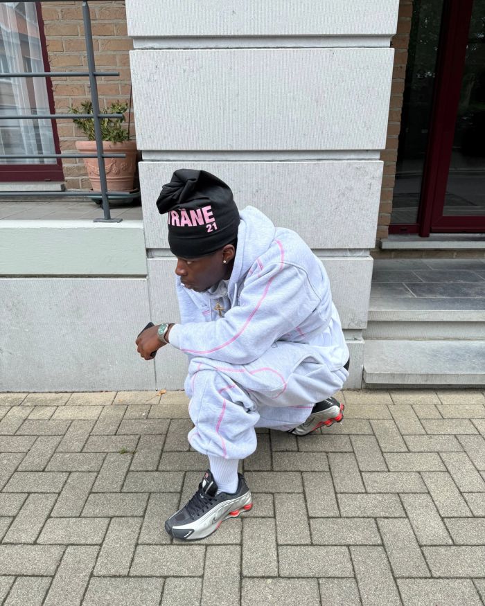TRÄNE21 BEANIE - BLACK / PINK