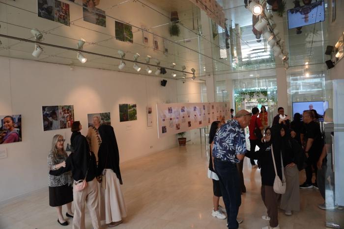 Art & Exhibition