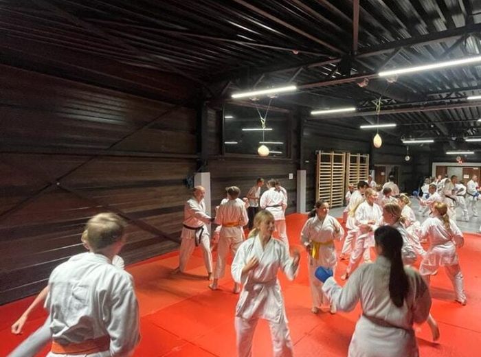 Volwassenen bij Samoerai Karate Bornem