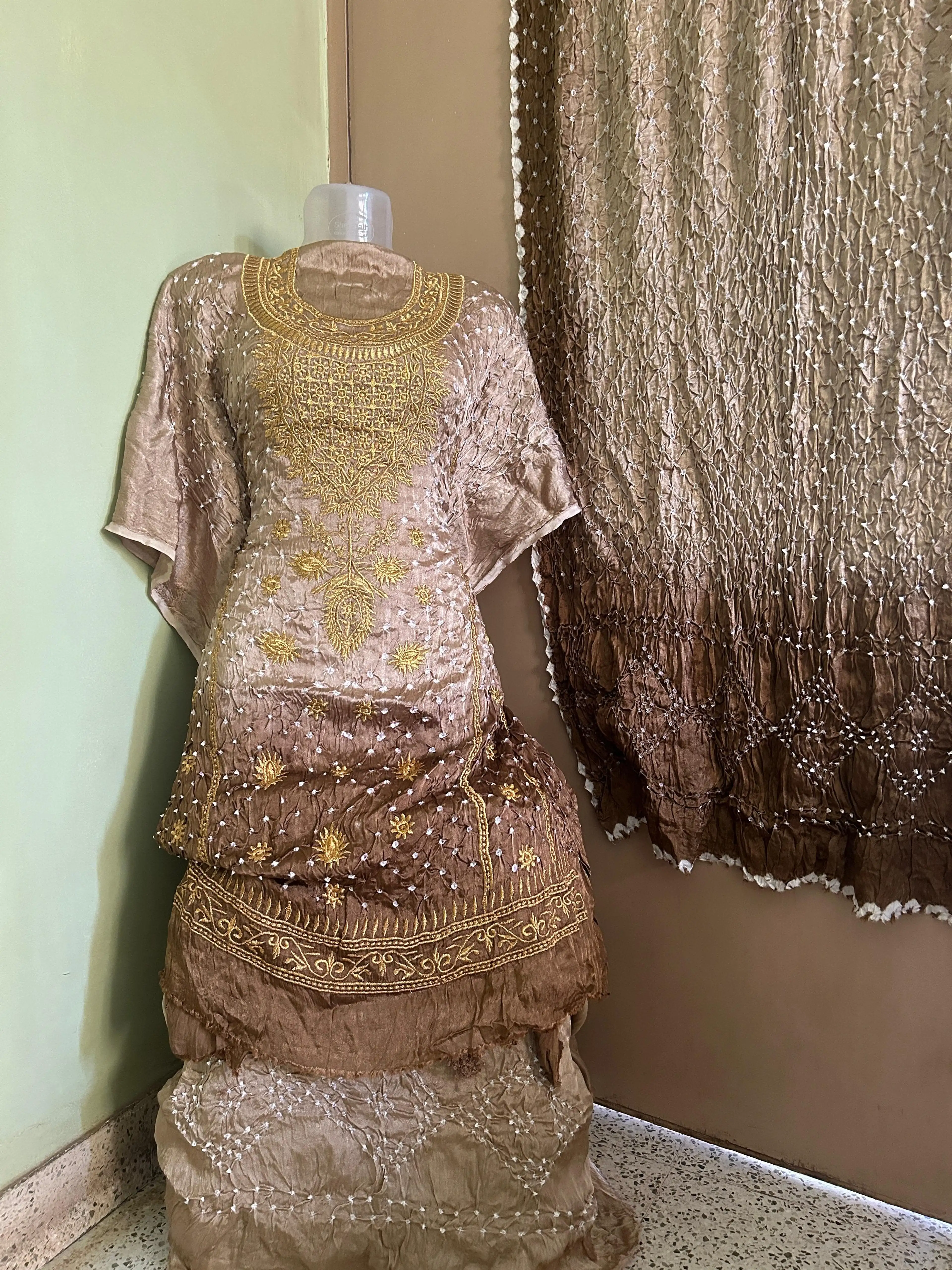 modal-silk-computer-work-bandhani-dress-material