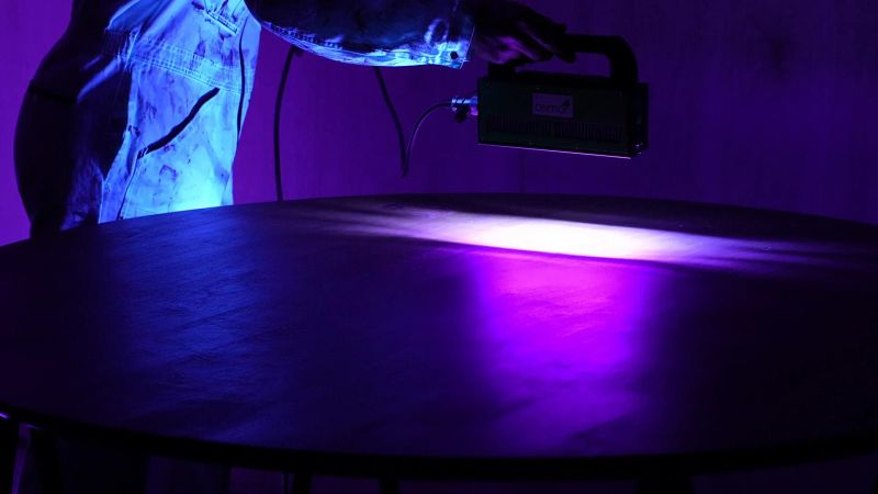 Droging van Osmo LED smart Oil met LED lamp