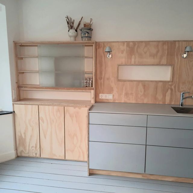 Keuken van populieren multiplex, behandeld met Osmo Hardwax-Olie Effect 3041, Natural
