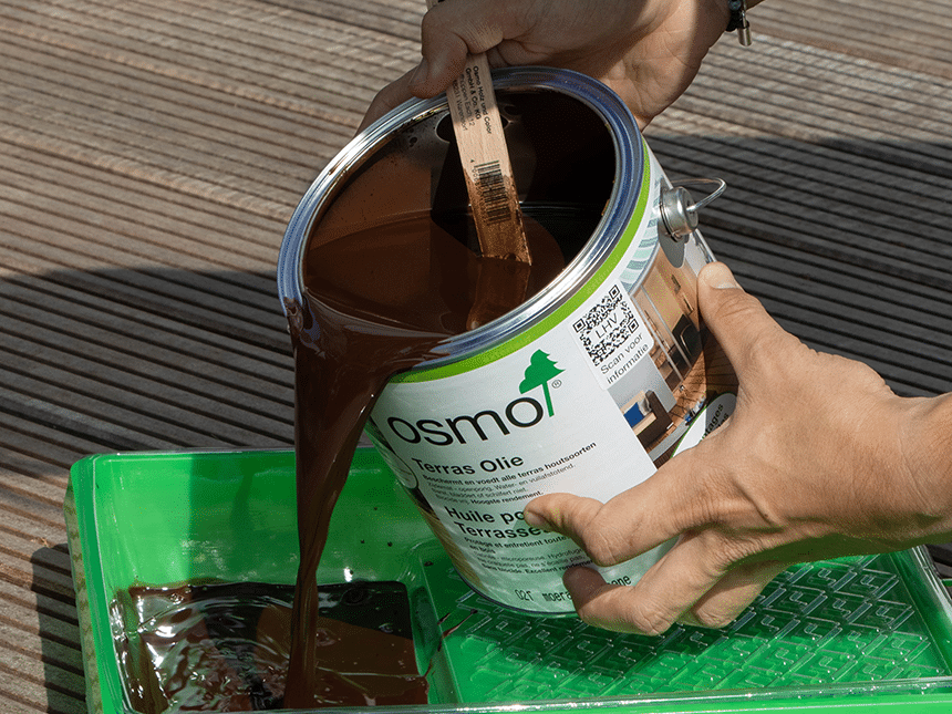 patio oil ready to apply