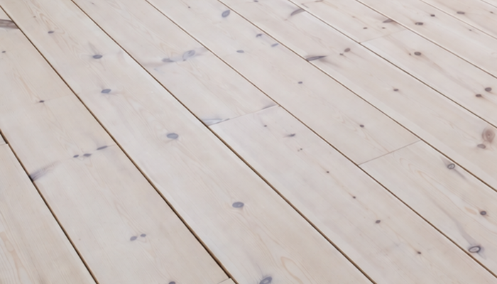 Vurenhouten vloer behandeld met Osmo Hardwax-Olie Farbig 3040 Wit
