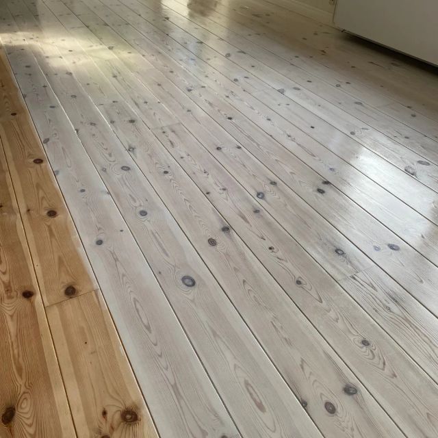 white was effect met Osmo op grenen