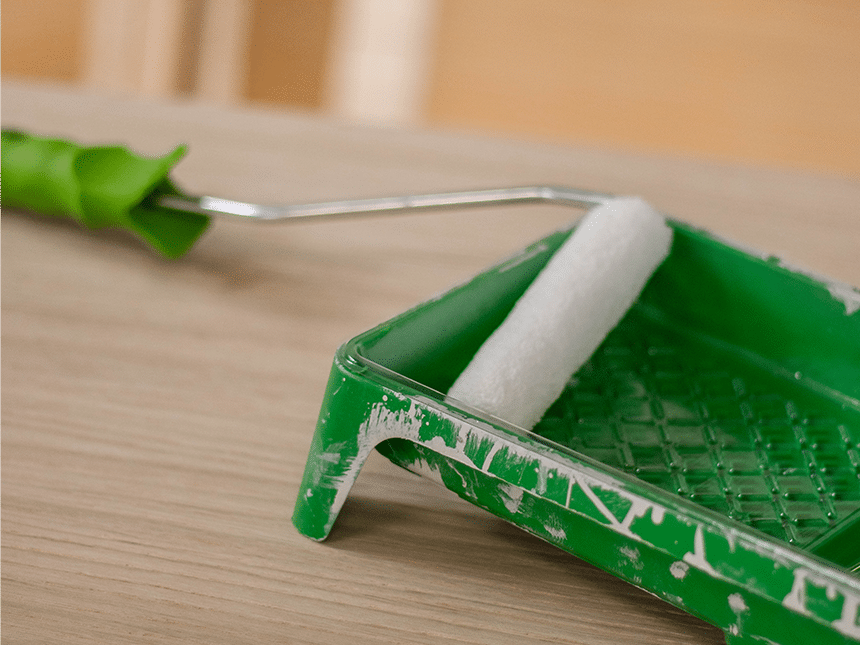 Osmo roller tray with roller in it