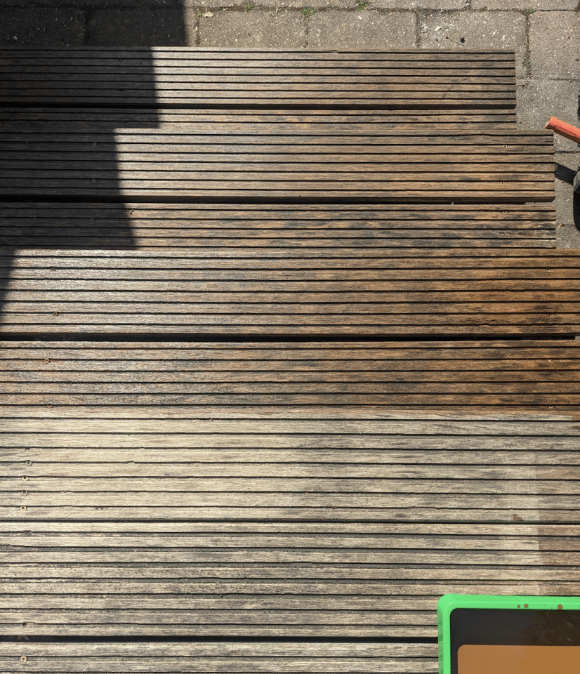 Gladde vlonder schoonmaken en stroef maken