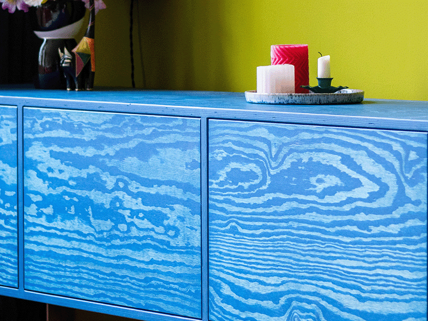 Houten kast blauw geverfdt