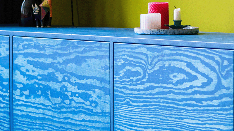 Houten kast blauw geverfdt