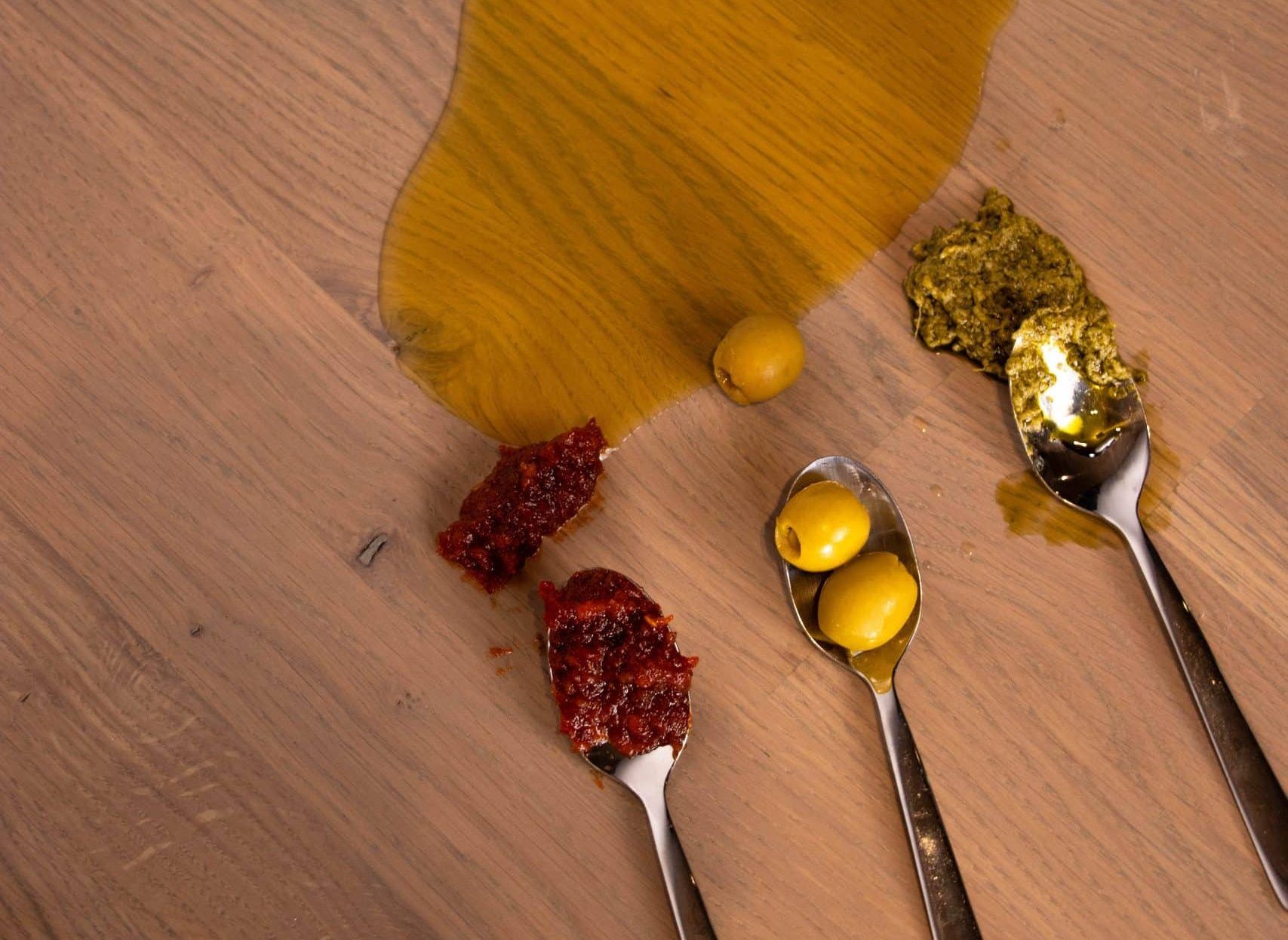 vloer met gemorste olie