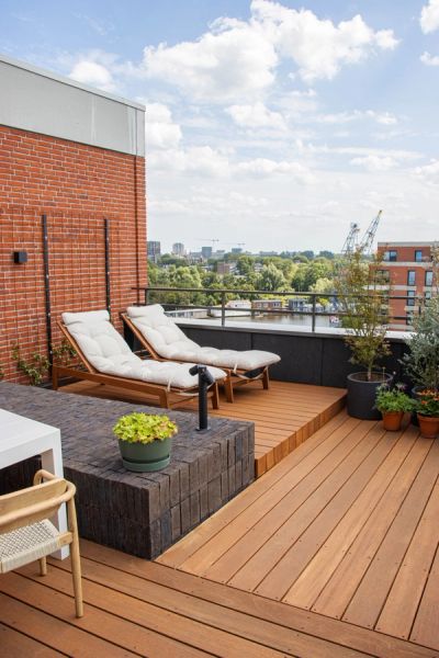 Terras behandeld met de Osmo Douglas Olie Naturel