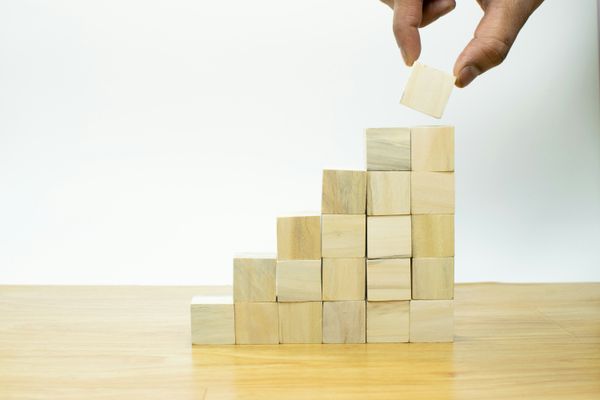 Alternative Investments: Gold, Commodities, and Real Assets