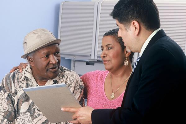 How to Deal With Insurance Adjusters After an Accident