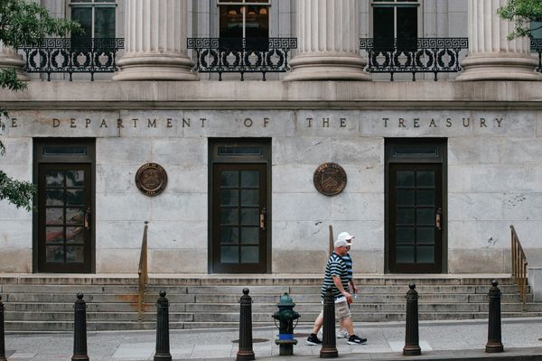 I Bonds: Are Government Savings Bonds Worth Buying?