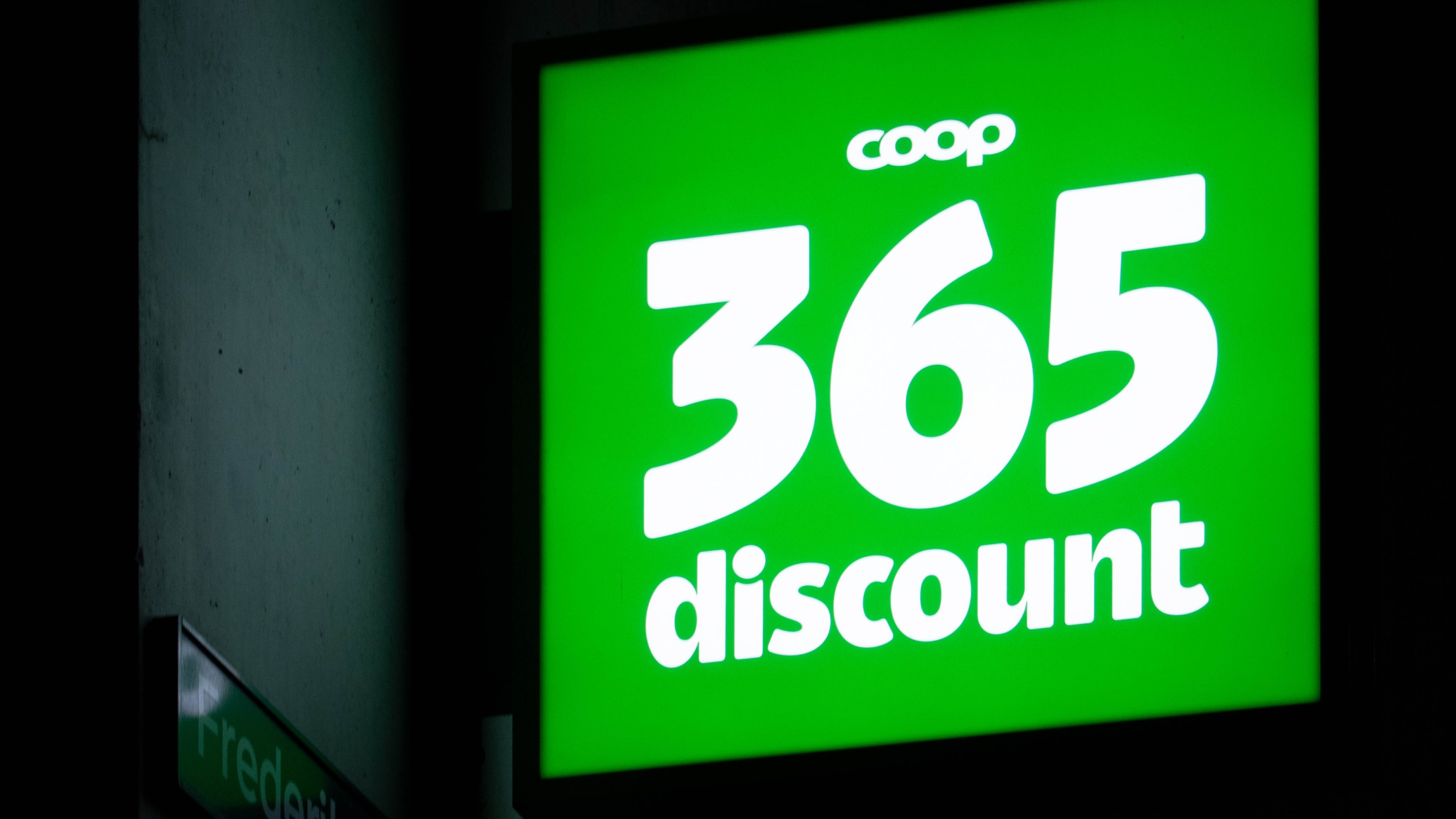 Giving discount a new face