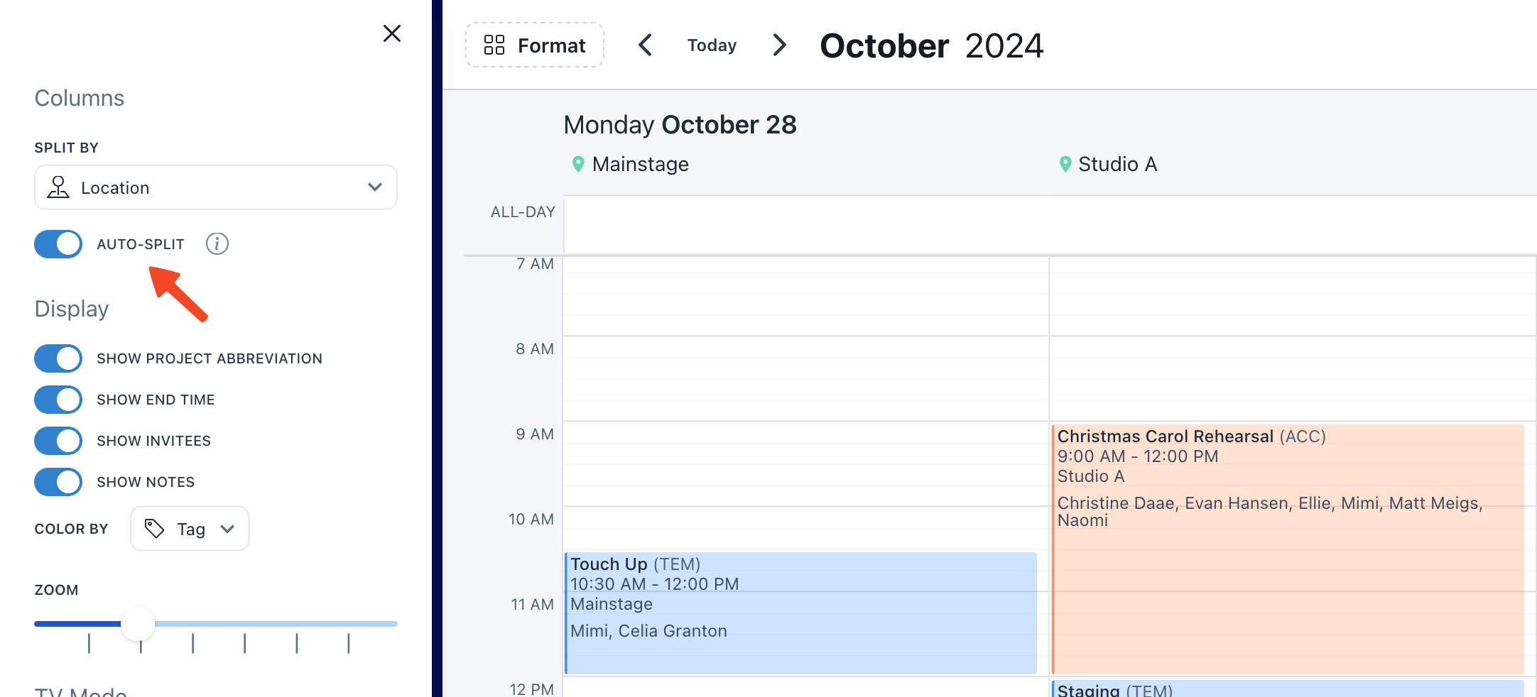 Screenshot of the Prospero app with an arrow pointing to the new "auto-split" option under the day format menu.  Day is split into columns, with each column representing a location and its events.