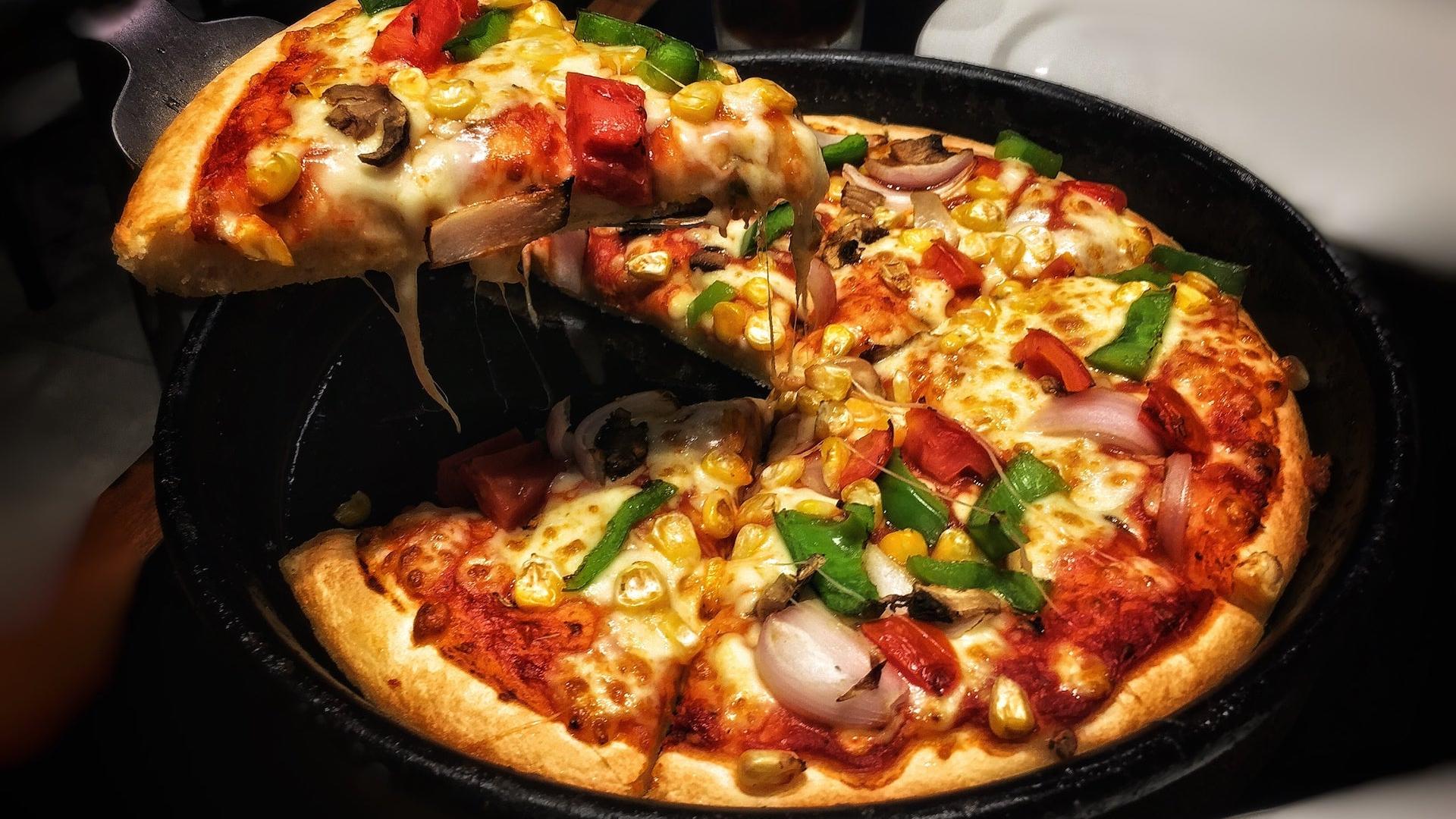 How to cook Pizza in a frying pan