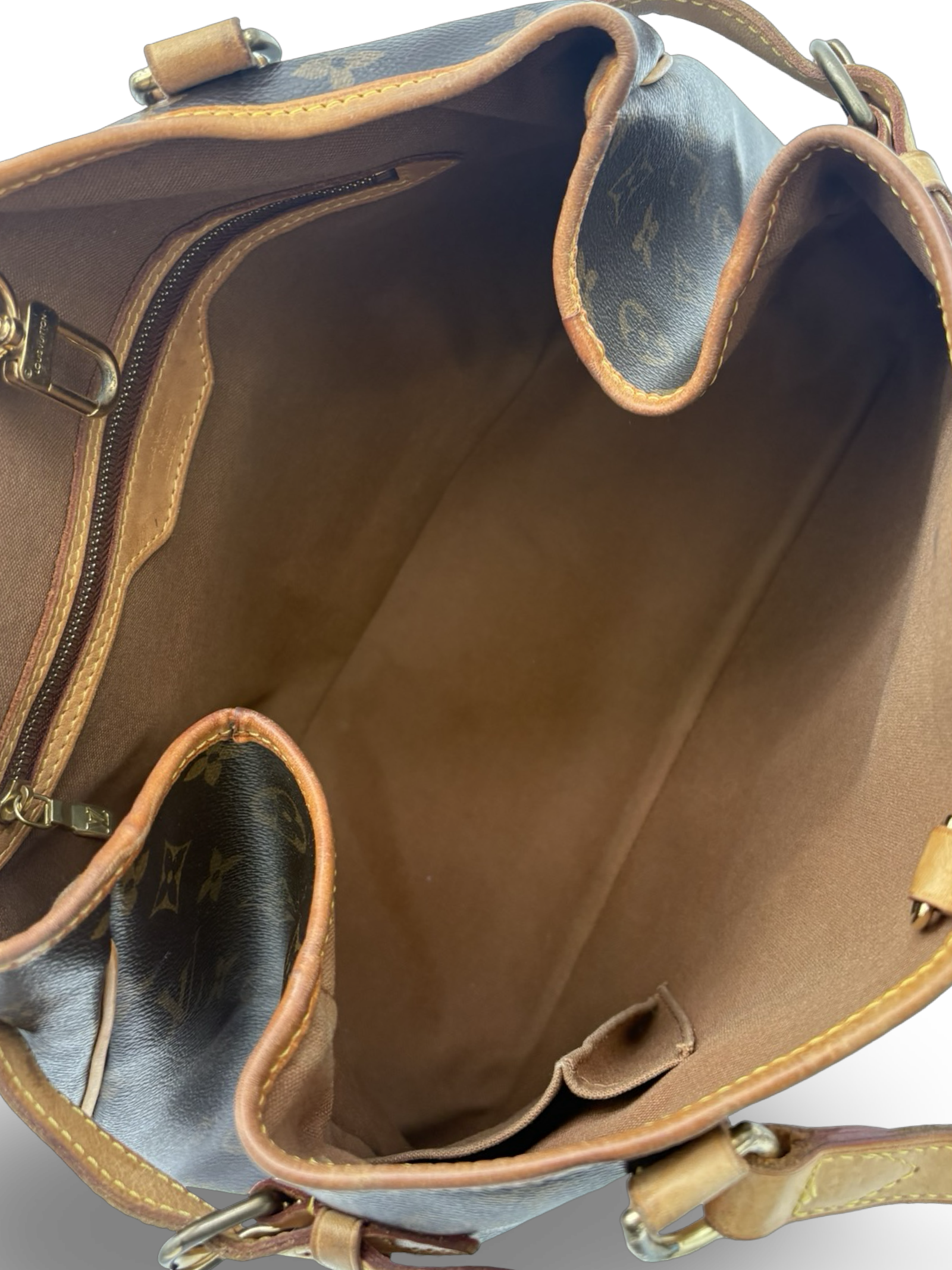Louis Vuitton Batignolles Horizontal Brown Monogram Canvas Hand / Shoulder Bag — image 11