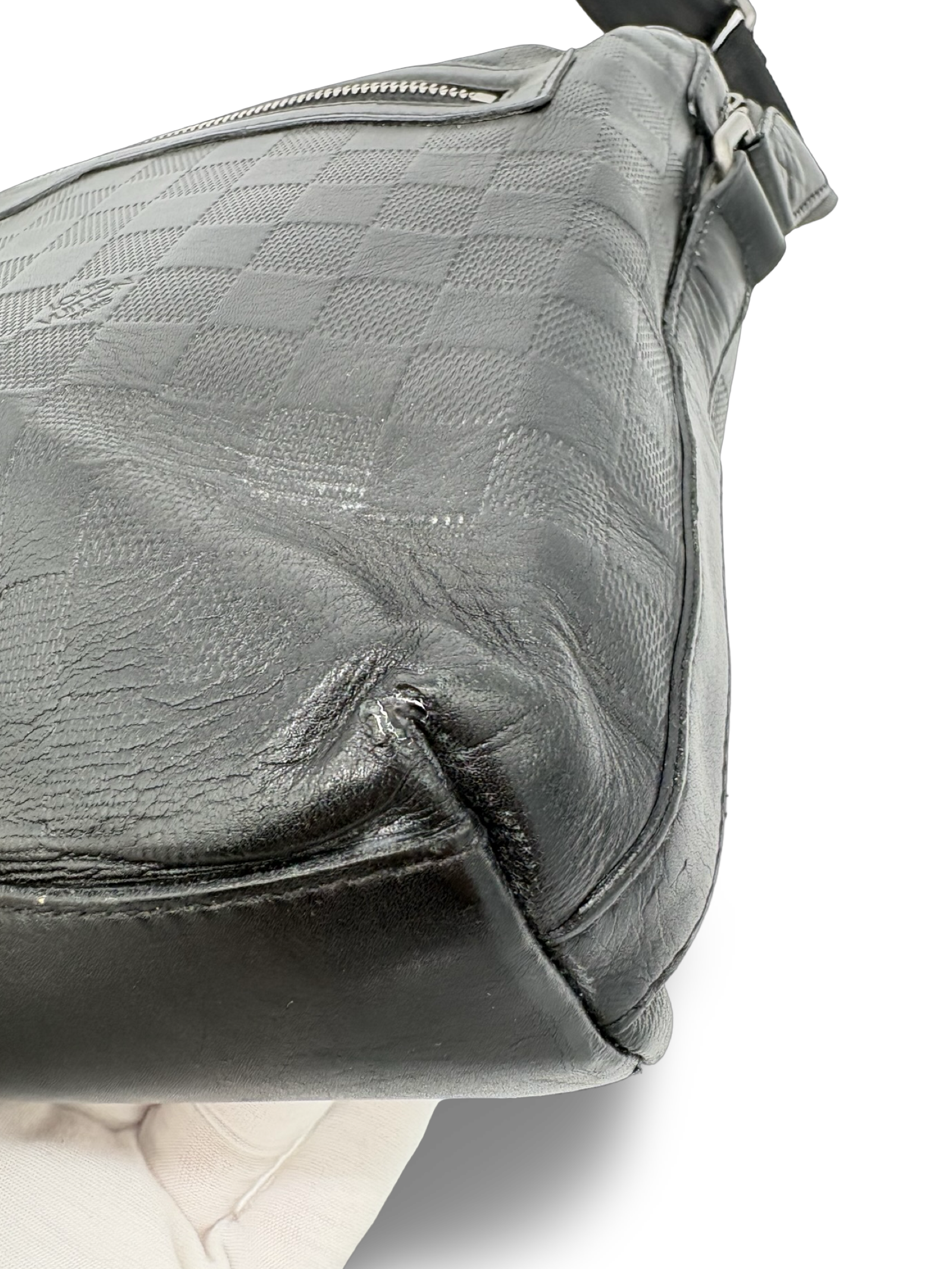 Louis Vuitton Calypso MM Black Damier Infini Messenger Bag — image 14