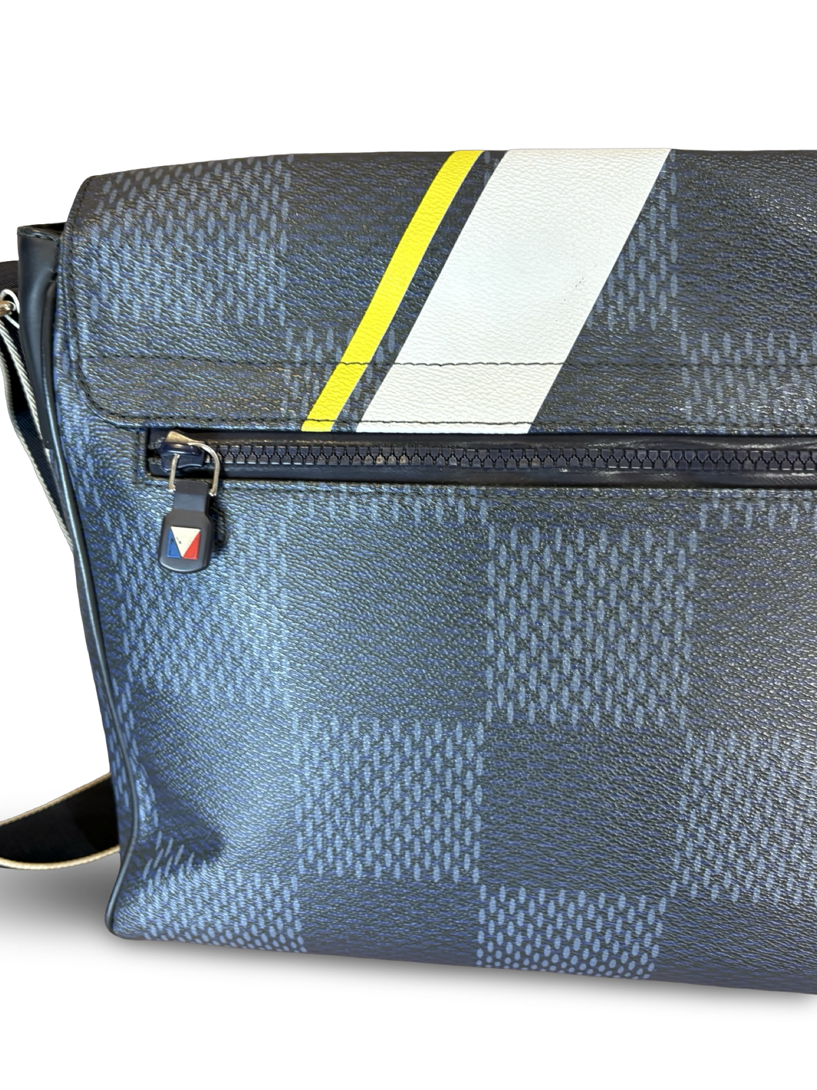 Louis Vuitton District Messenger MM Cobalt Latitude Americas Cup Bag — image 5
