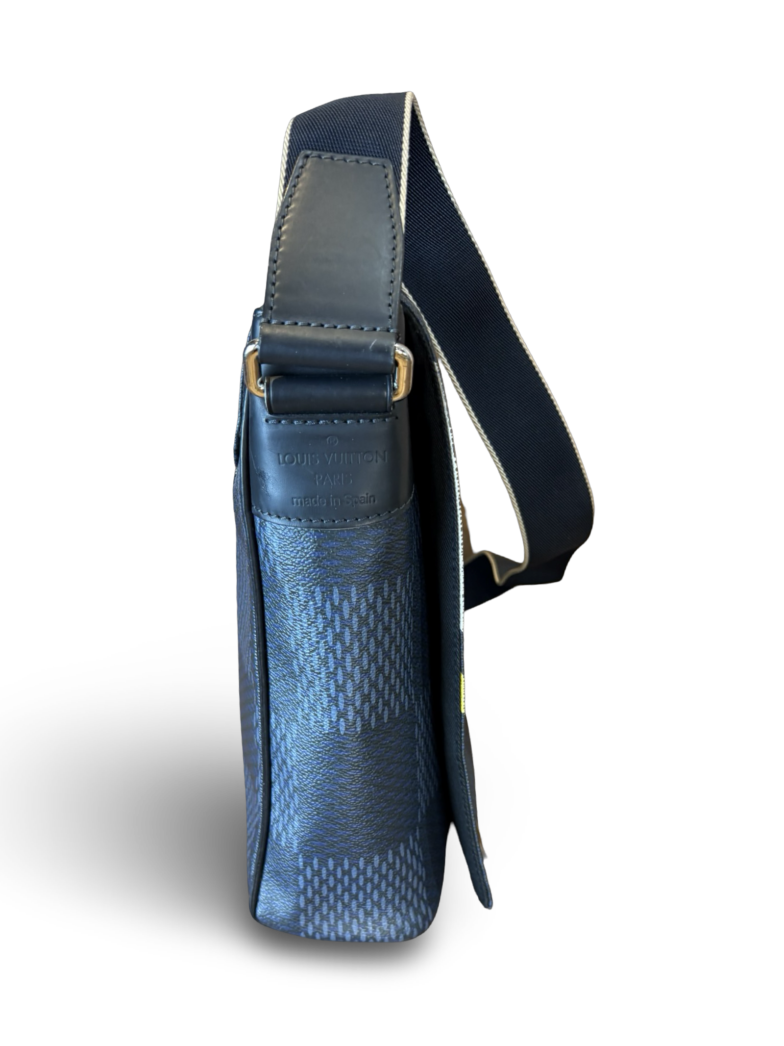 Louis Vuitton District Messenger MM Cobalt Latitude Americas Cup Bag — image 7