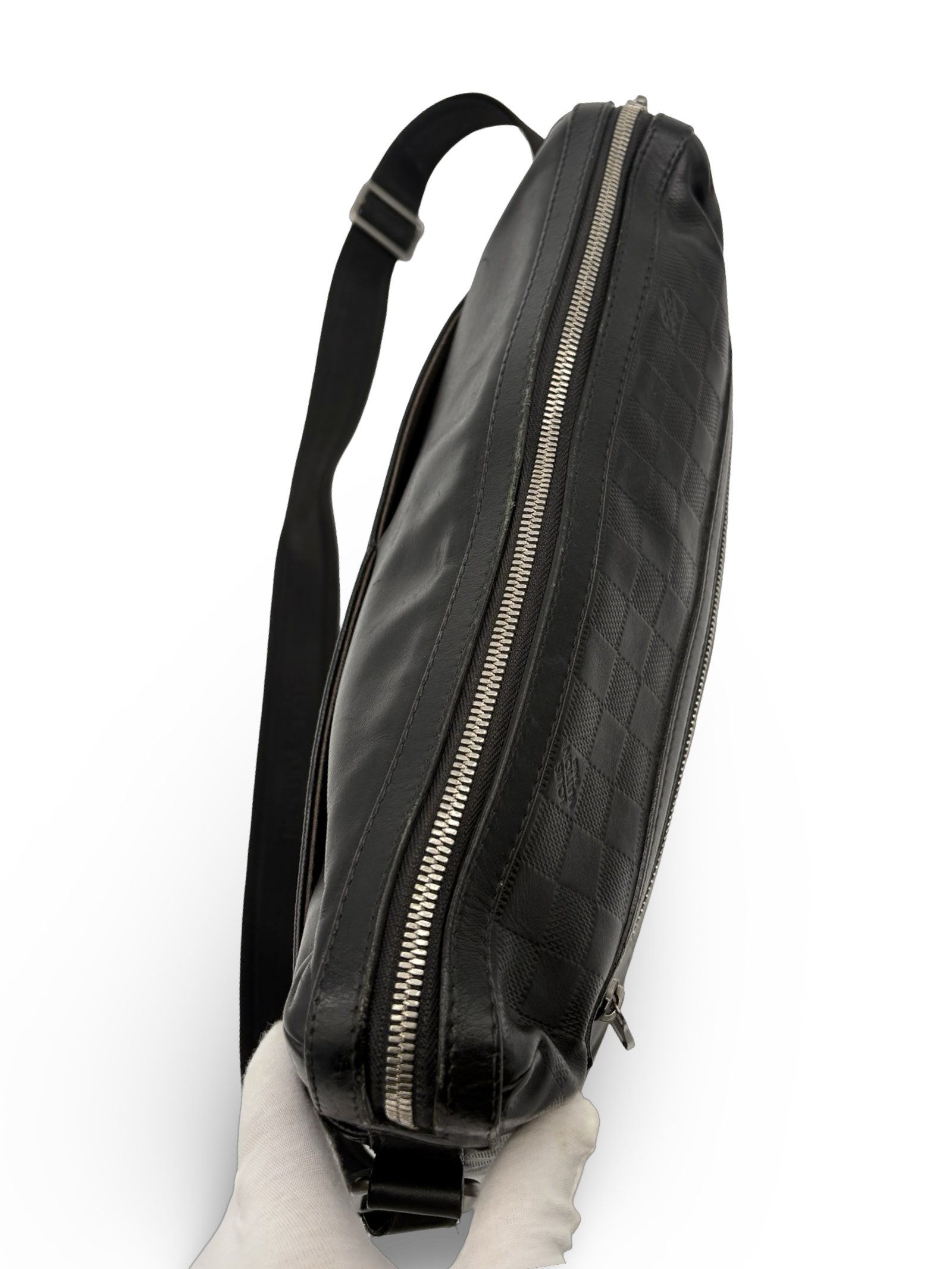 Louis Vuitton Calypso MM Black Damier Infini Messenger Bag — image 10