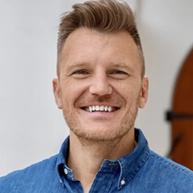 Christopher Stratton