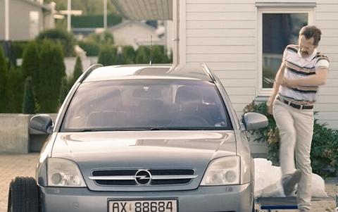 En frustrerende ting med å eie bil selv - dekkskift