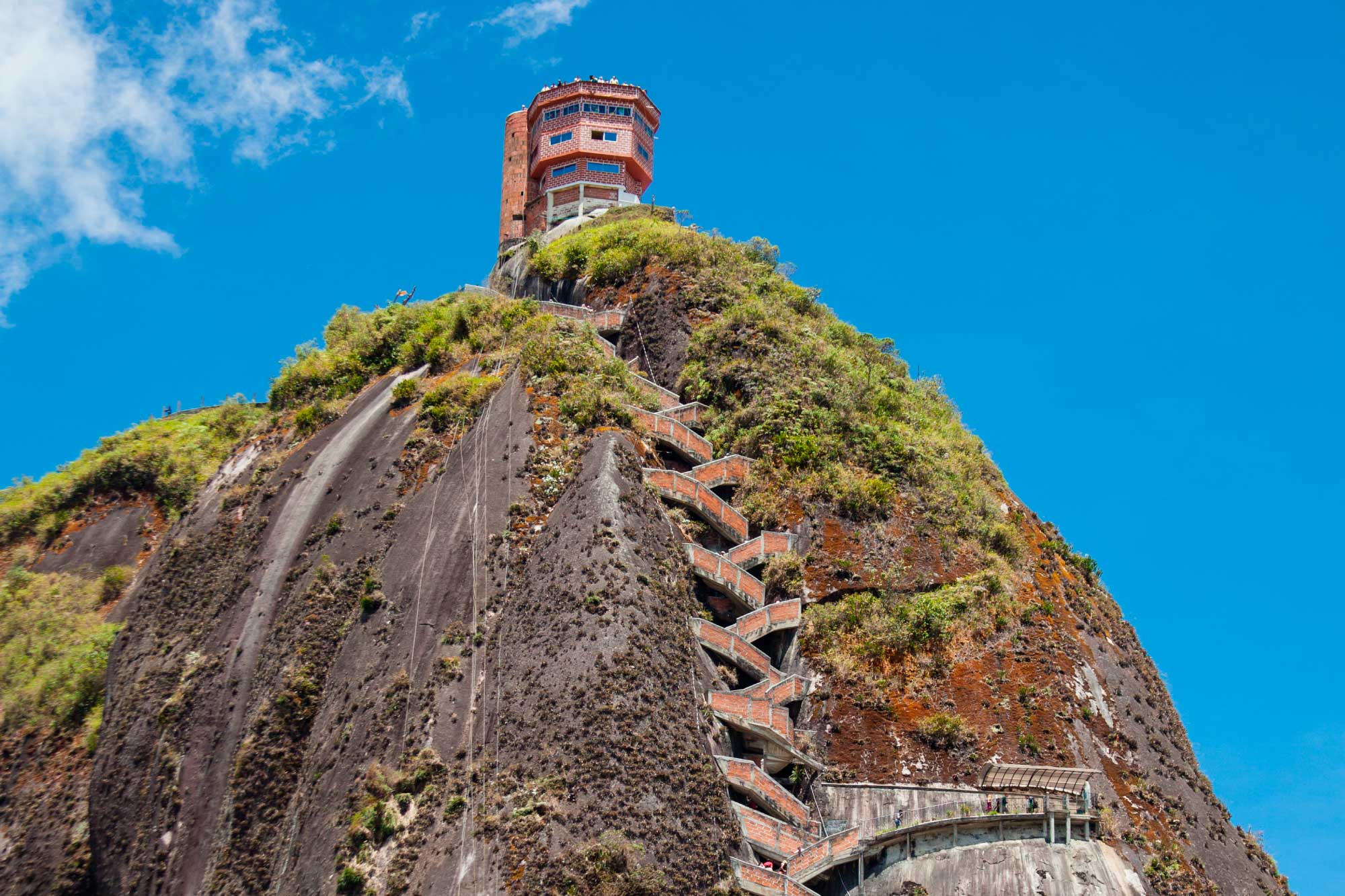 Guatapé: Piedra del Peñol | Alimentação | Passeio de Barco — foto 2