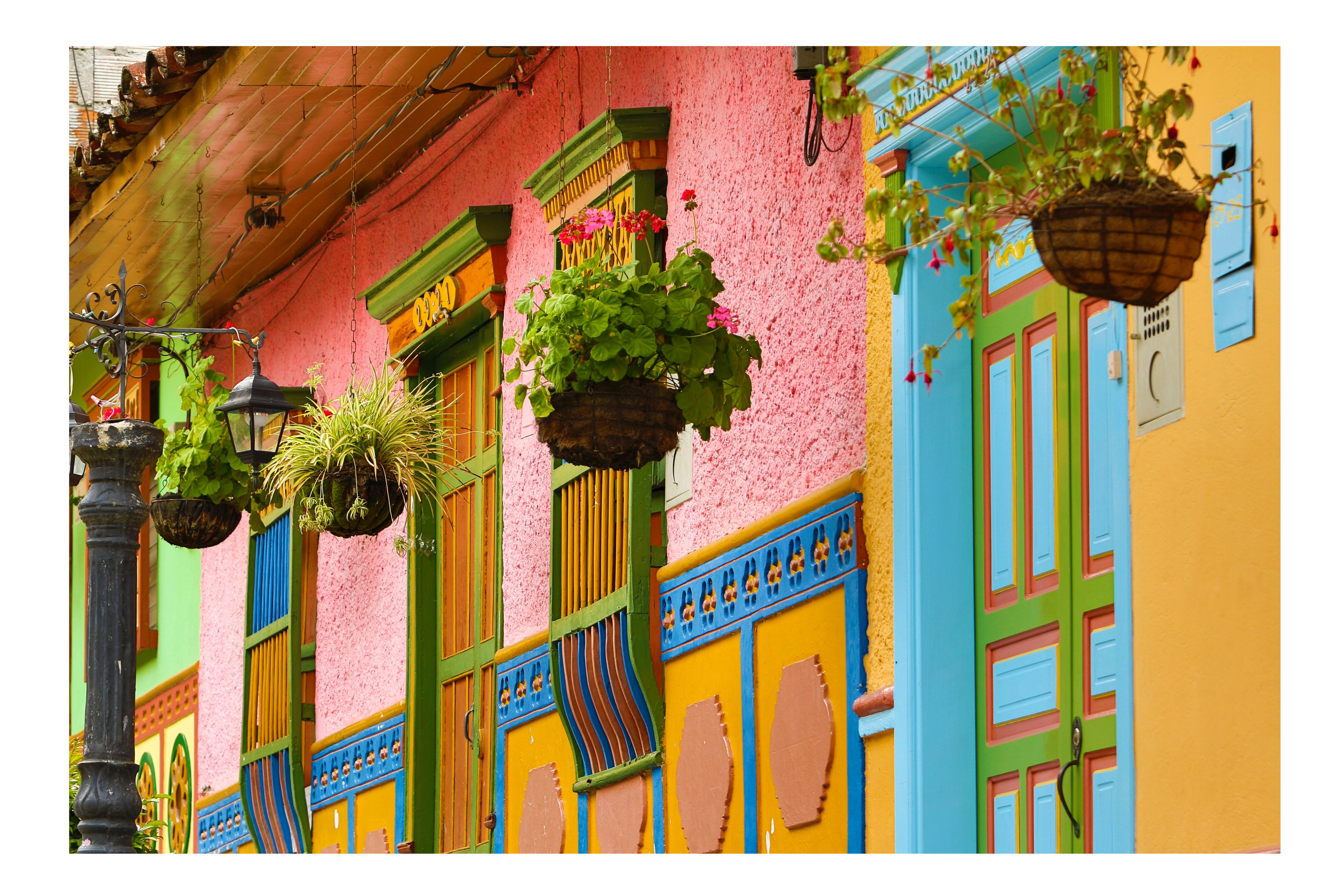 Guía Completa 2026: Tour a Guatapé desde Medellín para Viajeros Exigentes