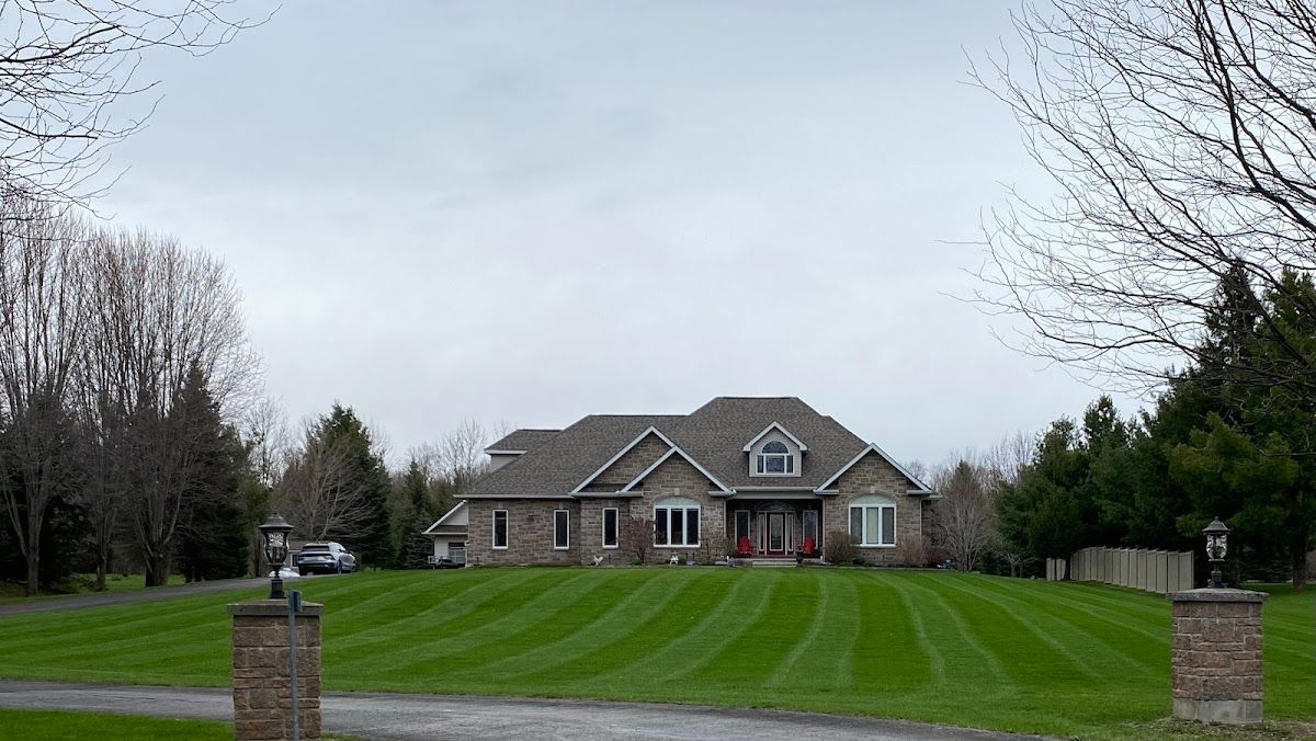Crisp Cuts Lawn & Landscape photo