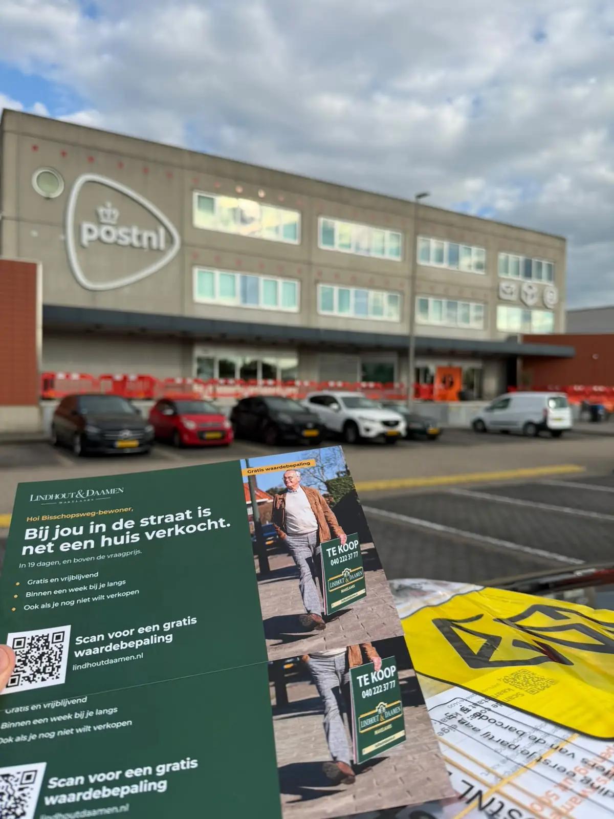 Direct-mailkaarten bij een PostNL-locatie