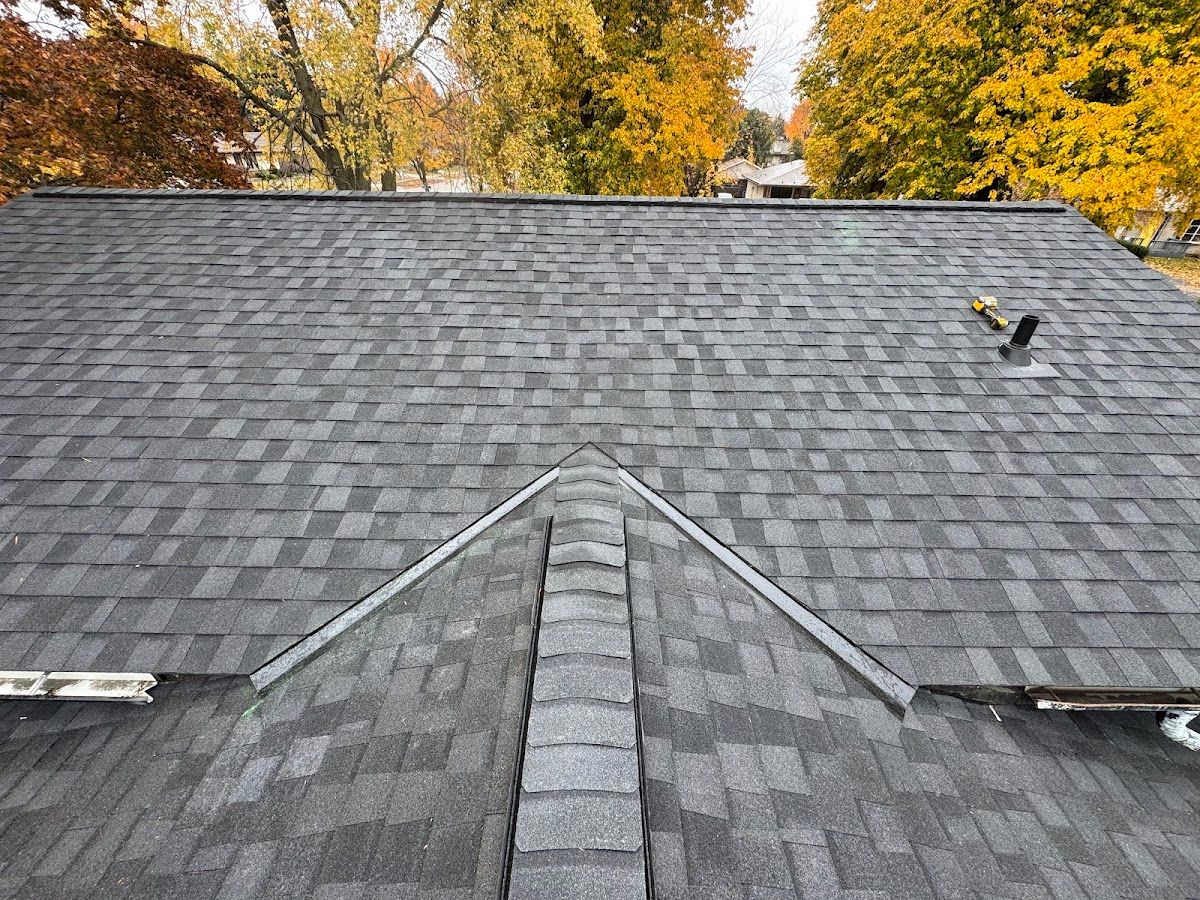 Mara Roofing and Exteriors photo