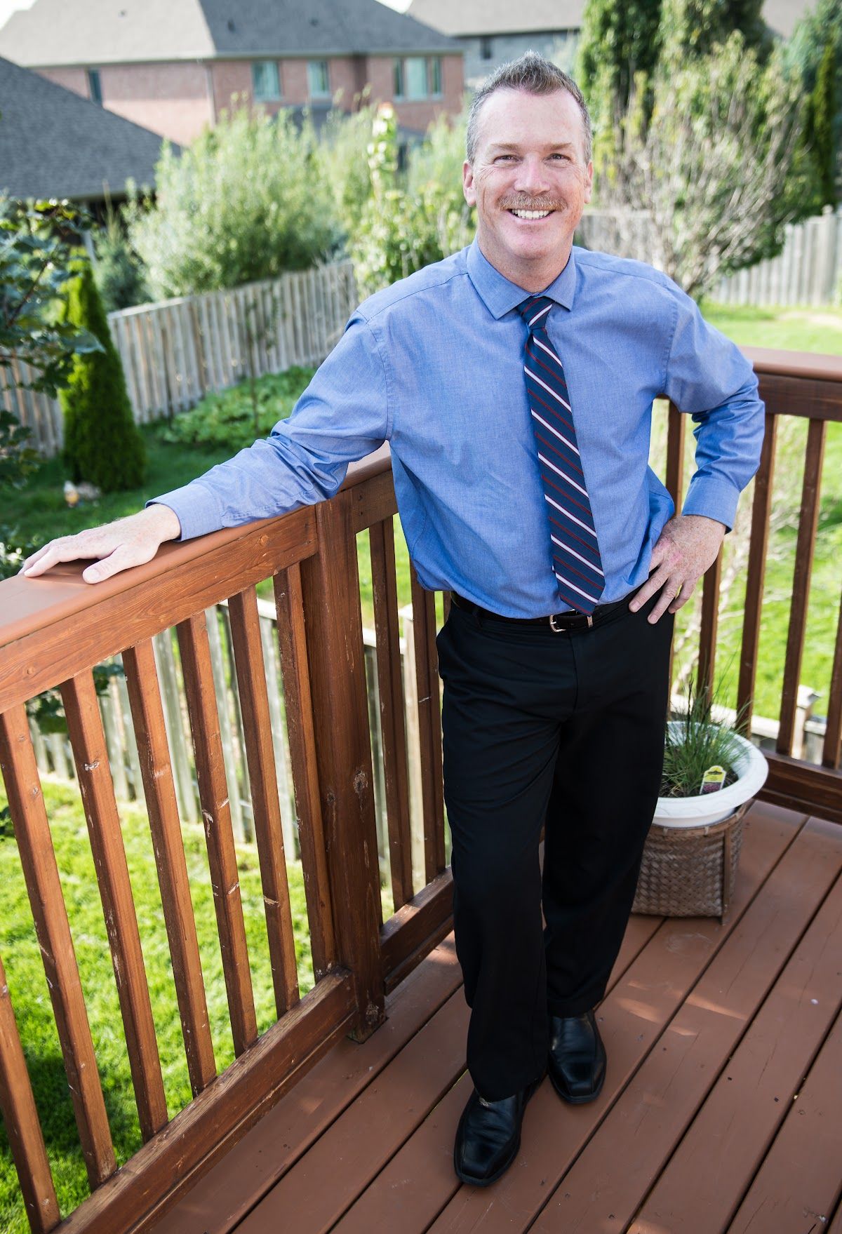 Derek Villemaire, Sales photo