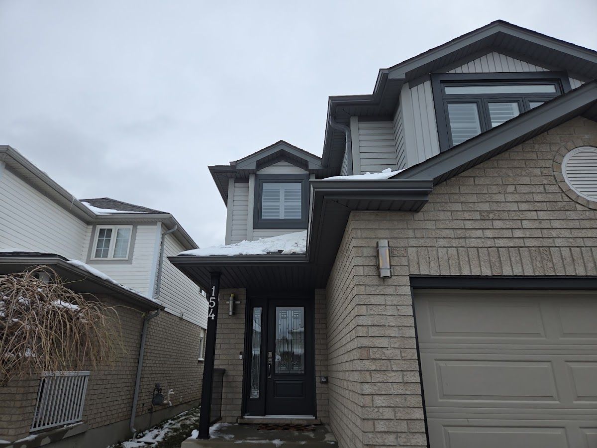 Stera Exteriors photo